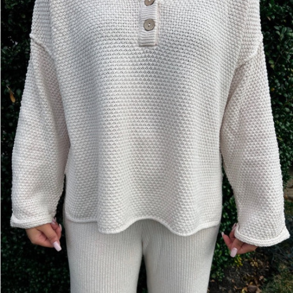Blu Pepper Cream Knit Sweater top and bottom NWT